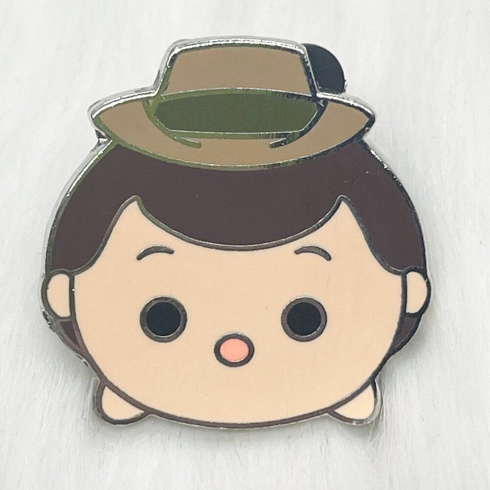 🔮 5/$25 Disney Adventureland Jungle Cruise Skipper Tsum Tsum Pin
